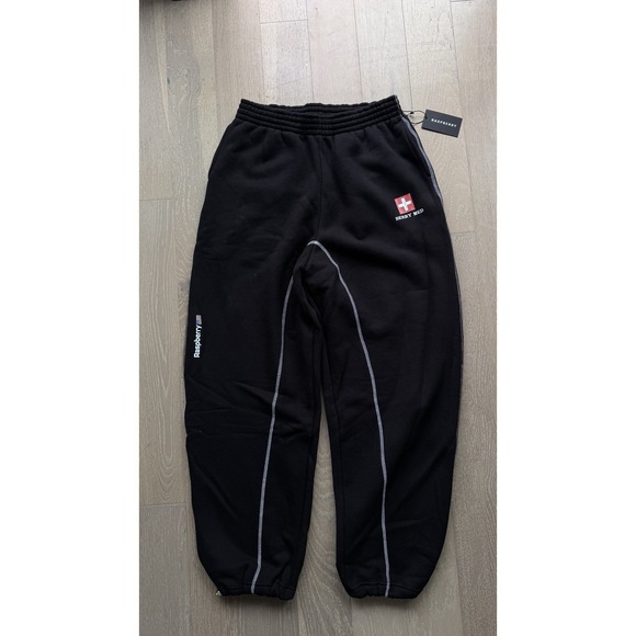 SMALL THE GV GALLERY RASPBERRY HILLS BLACK BERRY MED BAGGY SWEATS ✅❤️ NEW IN BAG